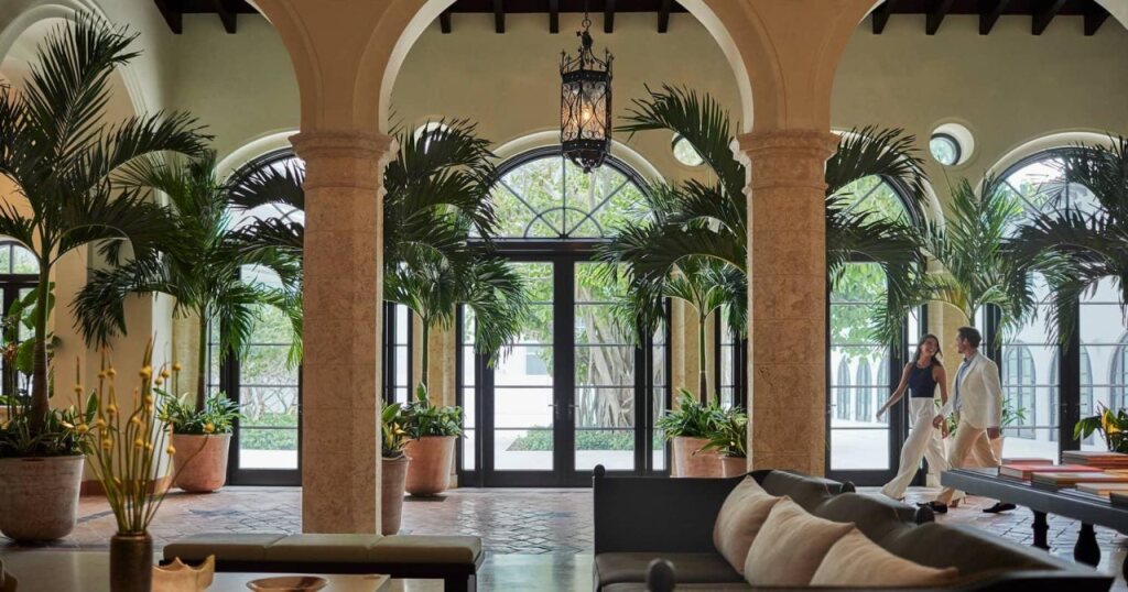 Four Seasons Hotel at The Surf Club