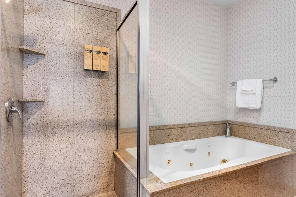 Best Western Plus Abbey Inn