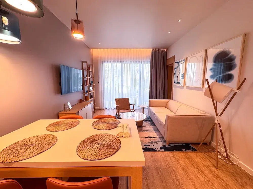 Qumi Porto Suites