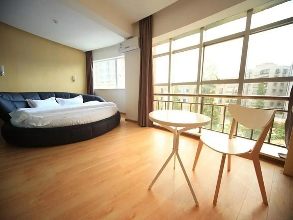 Yunyue Lanting Hotel  (Kunming Xuefu Road)