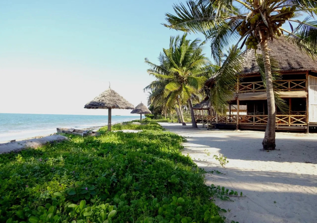 Barrys Beach Resort Pangani