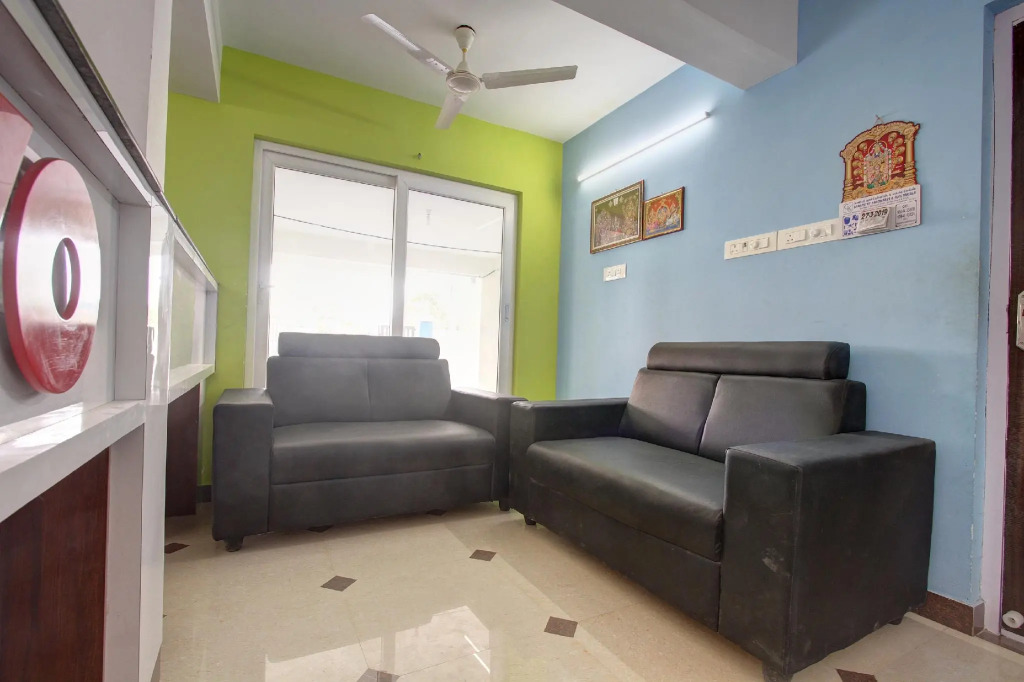OYO 28428 Ruthira Residency