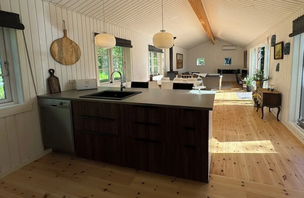 Big Renovated Cottage With Soul and Love