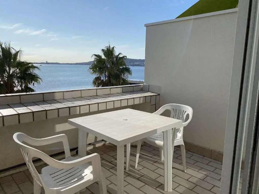Appartement Balaruc-les-Bains, 2 pièces, 4 personnes - FR-1-553-155