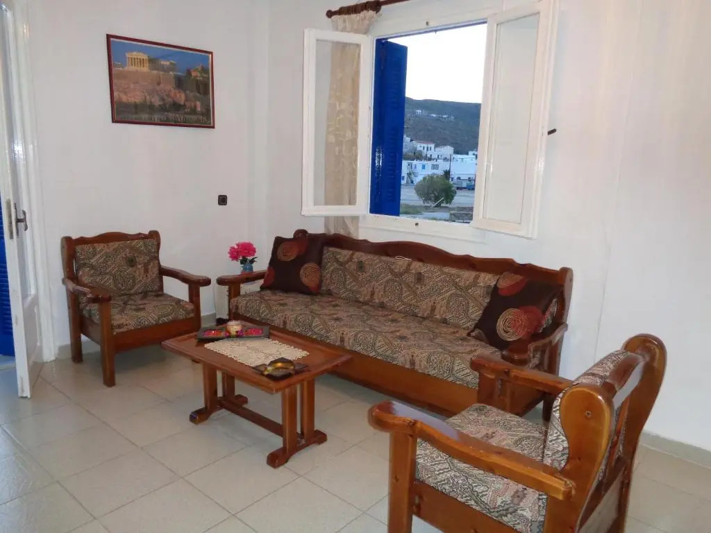 Onar Loutra, Kythnos