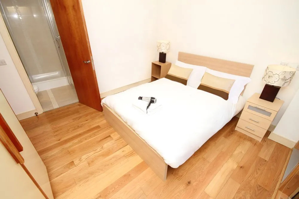 Georges Street Luxury Apartment