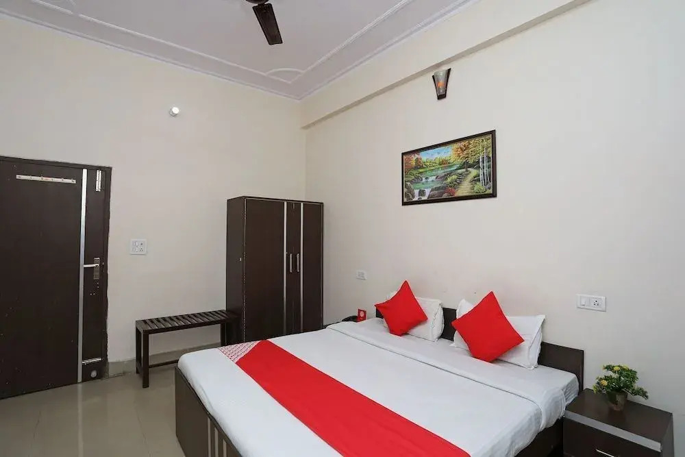 Moriya Palace By OYO Rooms