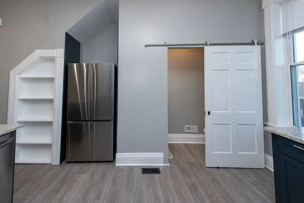 The Incline Suite 2