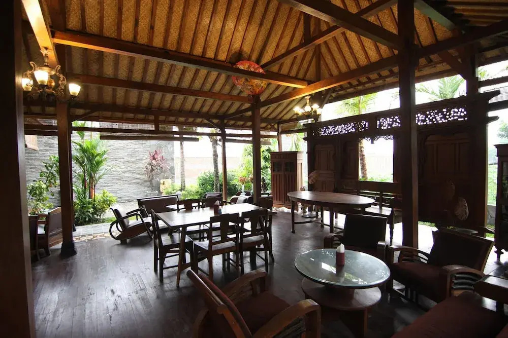 Bedhot Homestay