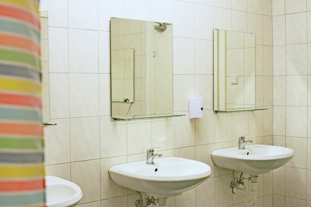 MAC City Hostel