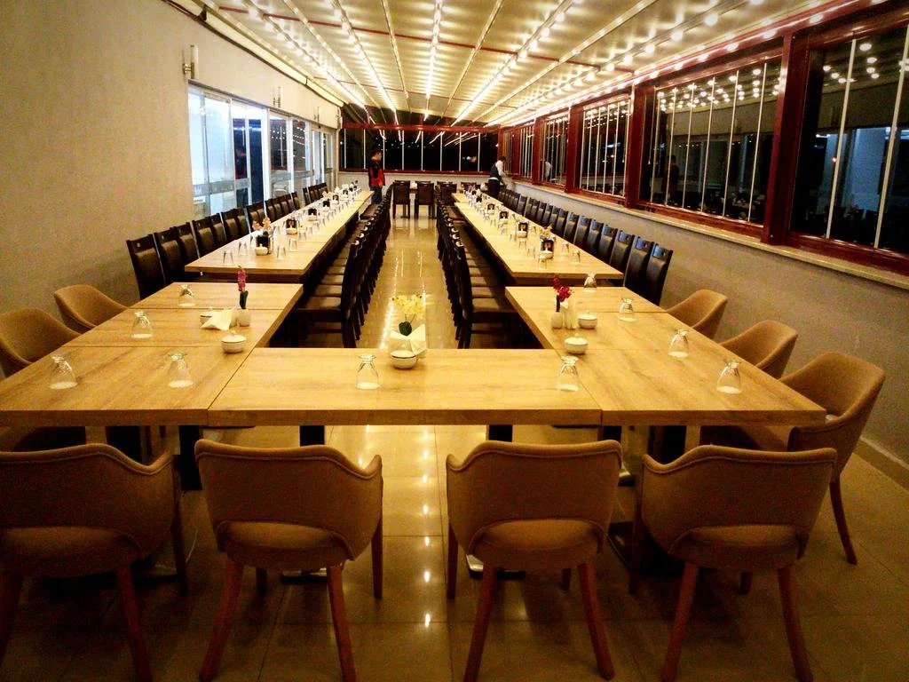Umur Hotel