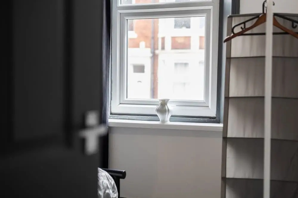 Stylish 3BR Gateshead Home Free Parking Sleeps 6