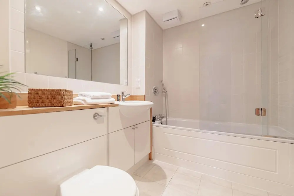 Marina Place by Roomspace Apartments