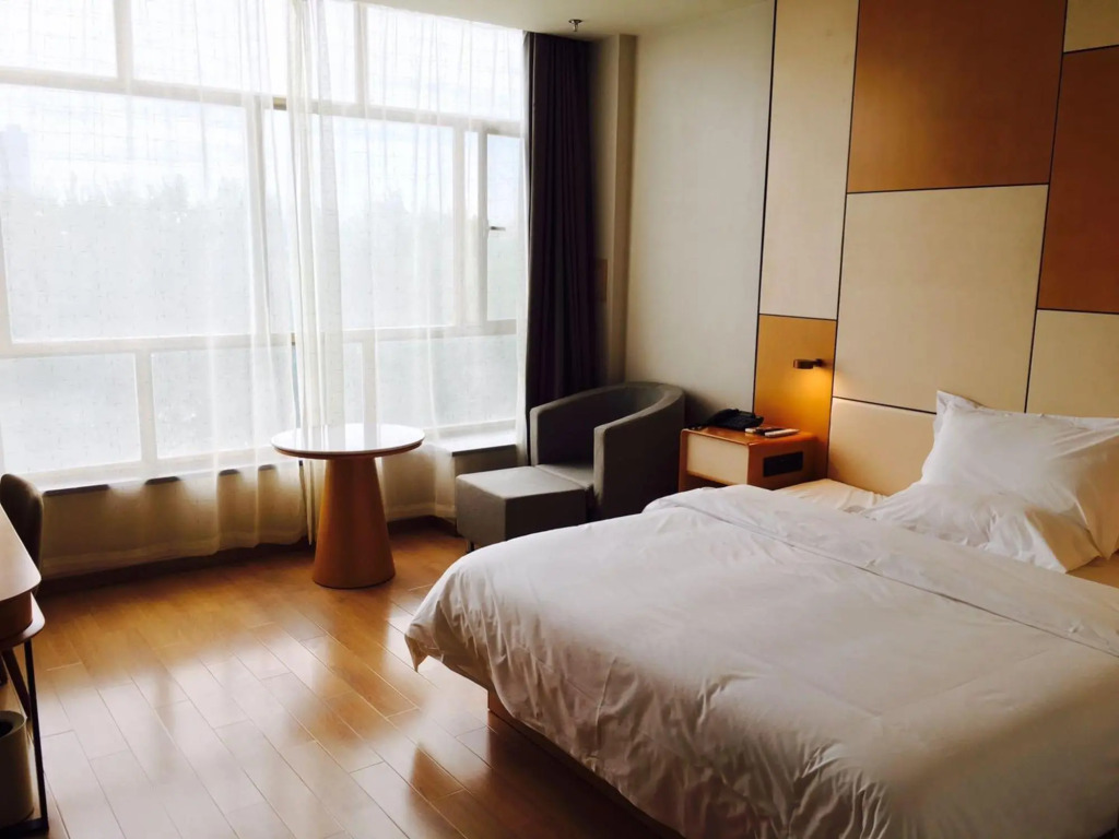 Starway Hotel Shihezi Municipal Government