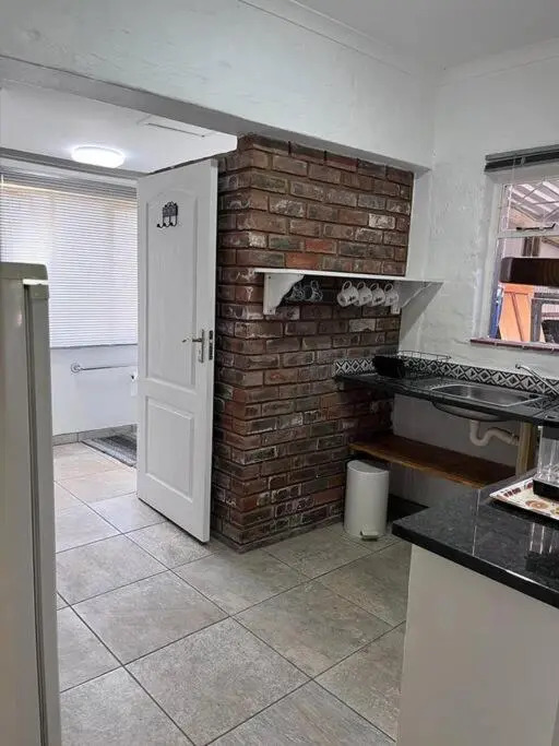 The Olive Thrush Spacious and Comfy 1 bedroom flat