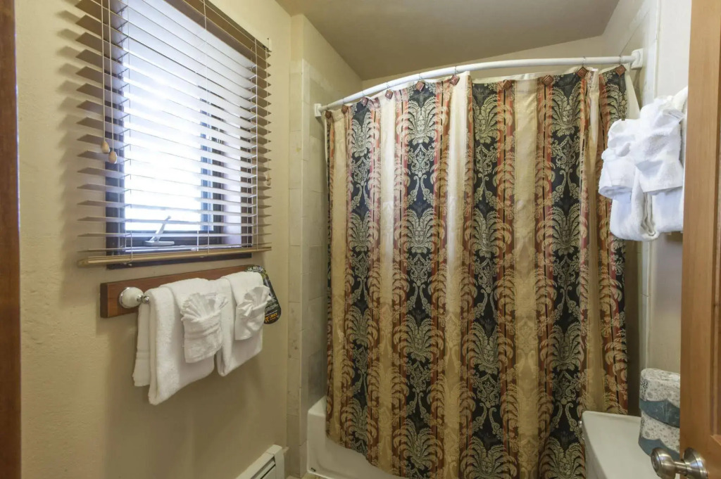 Silver Moon Inn
