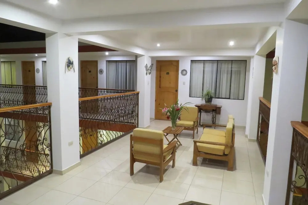 Hotel Las Flores