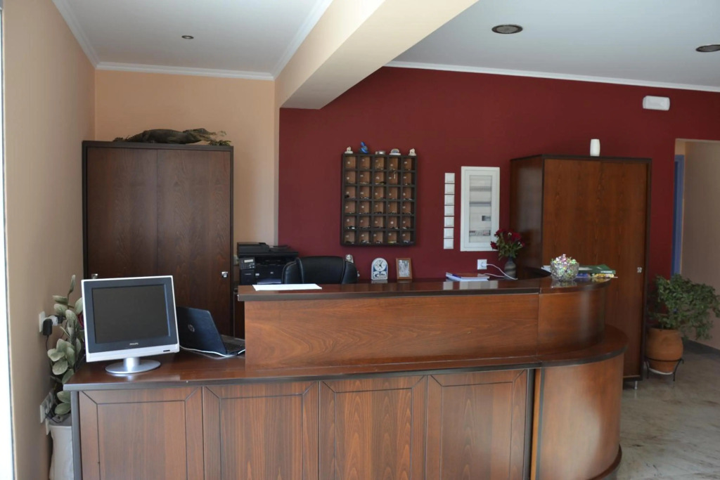 Kalias Hotel