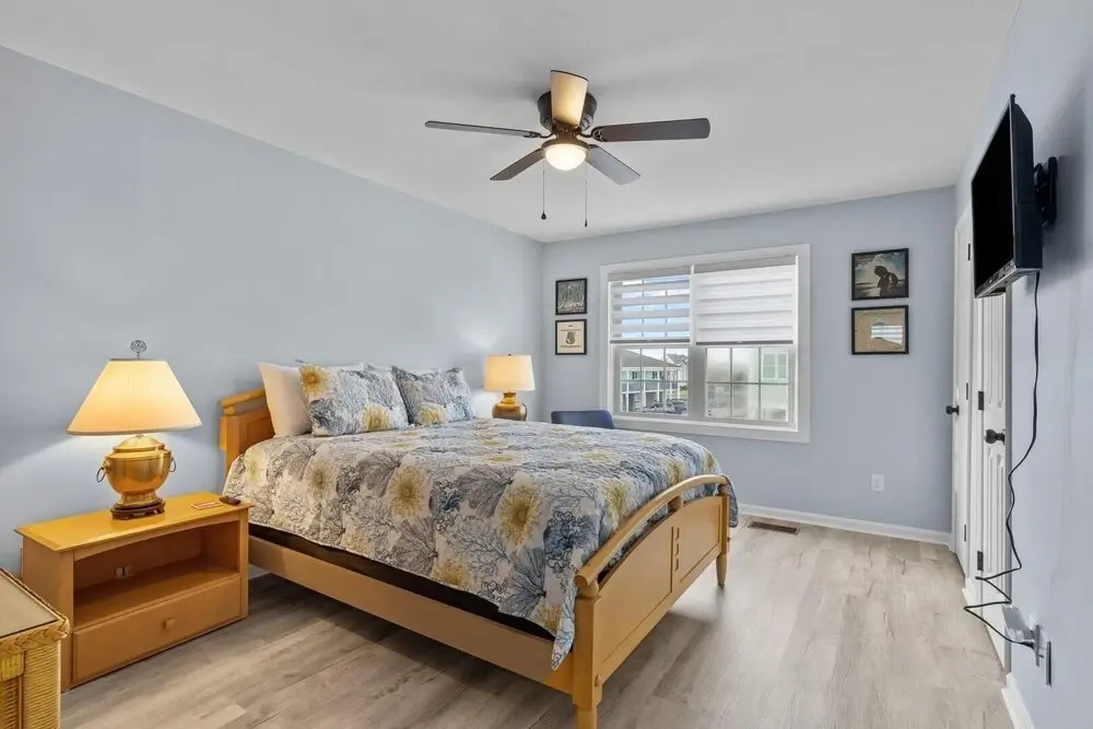 Anchors Away Unit 1 2 Bedroom Duplex by RedAwning
