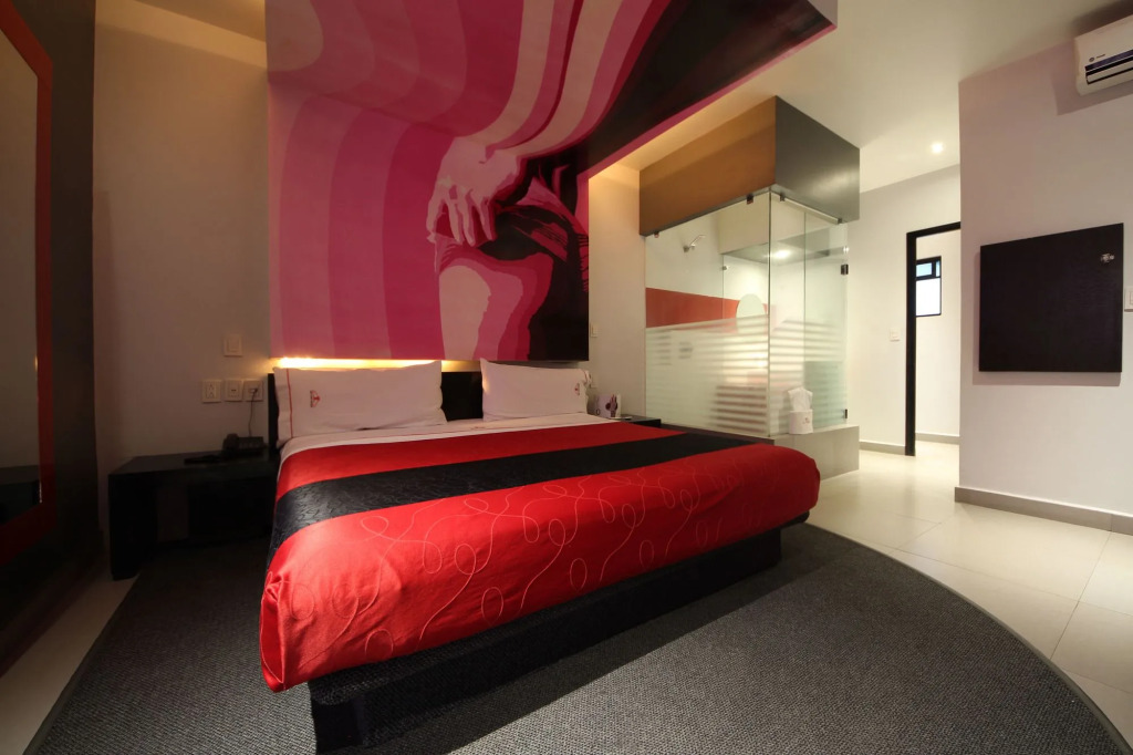 Auto Hotel Marques - Adults Only