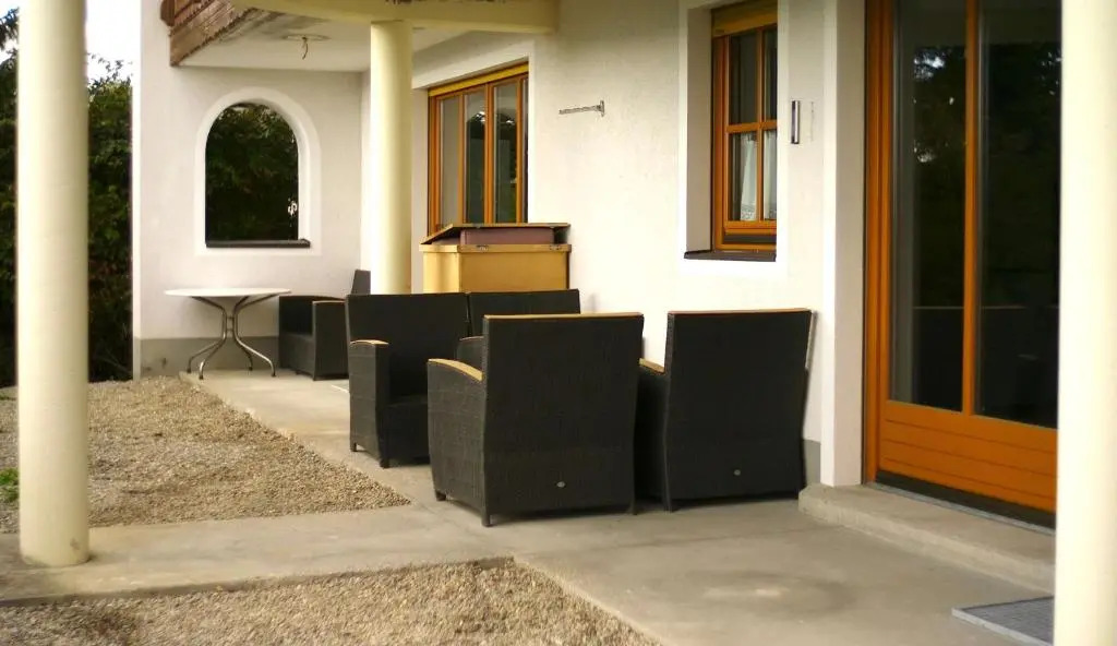 Casa de la Paz, Millstatt - geräumige neu ausgestattete FeWo mit Seeblick und Bergpanorama