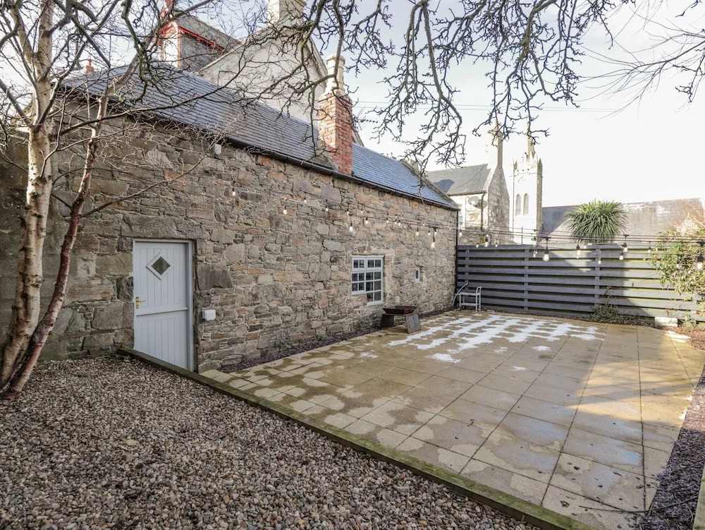 1 Seafield Street
