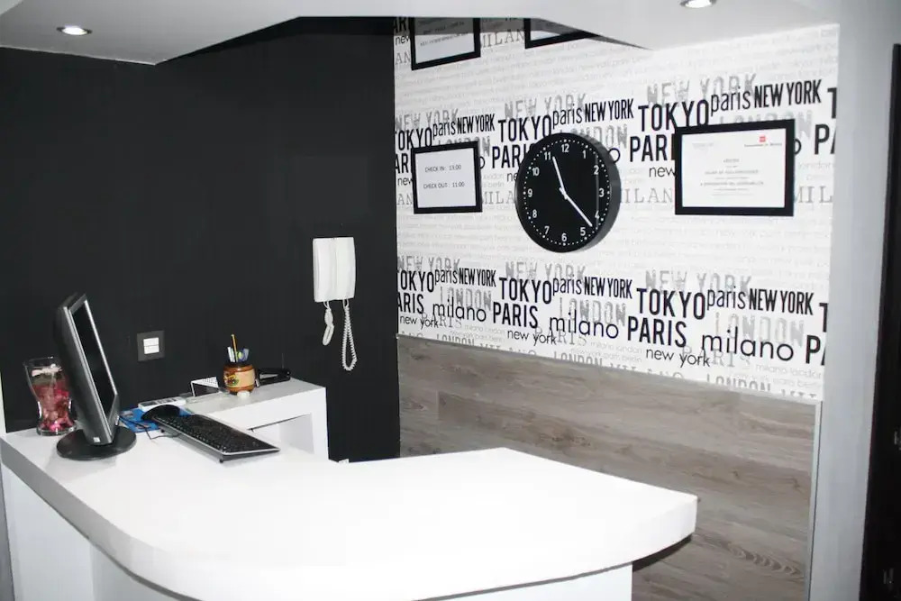 Hostal MH Fuencarral
