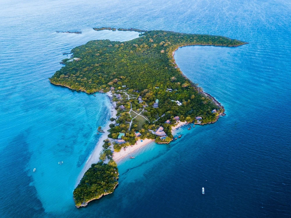 Azura Quilalea Island