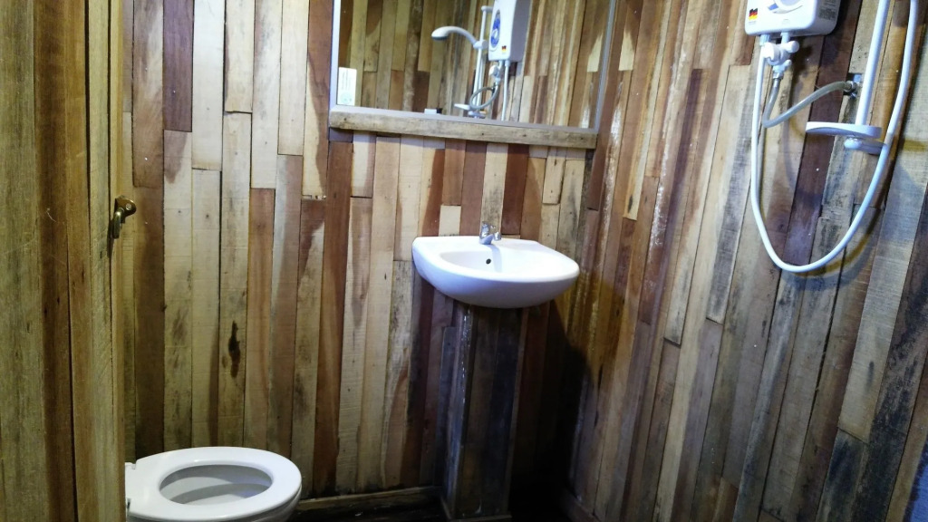 Joe Fisherman Inn