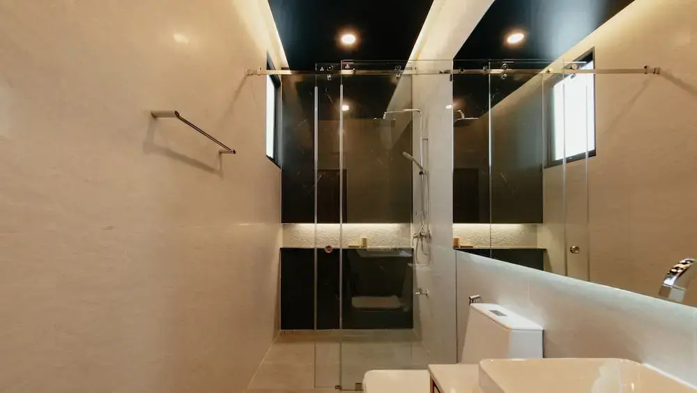 H2 Pool Villa