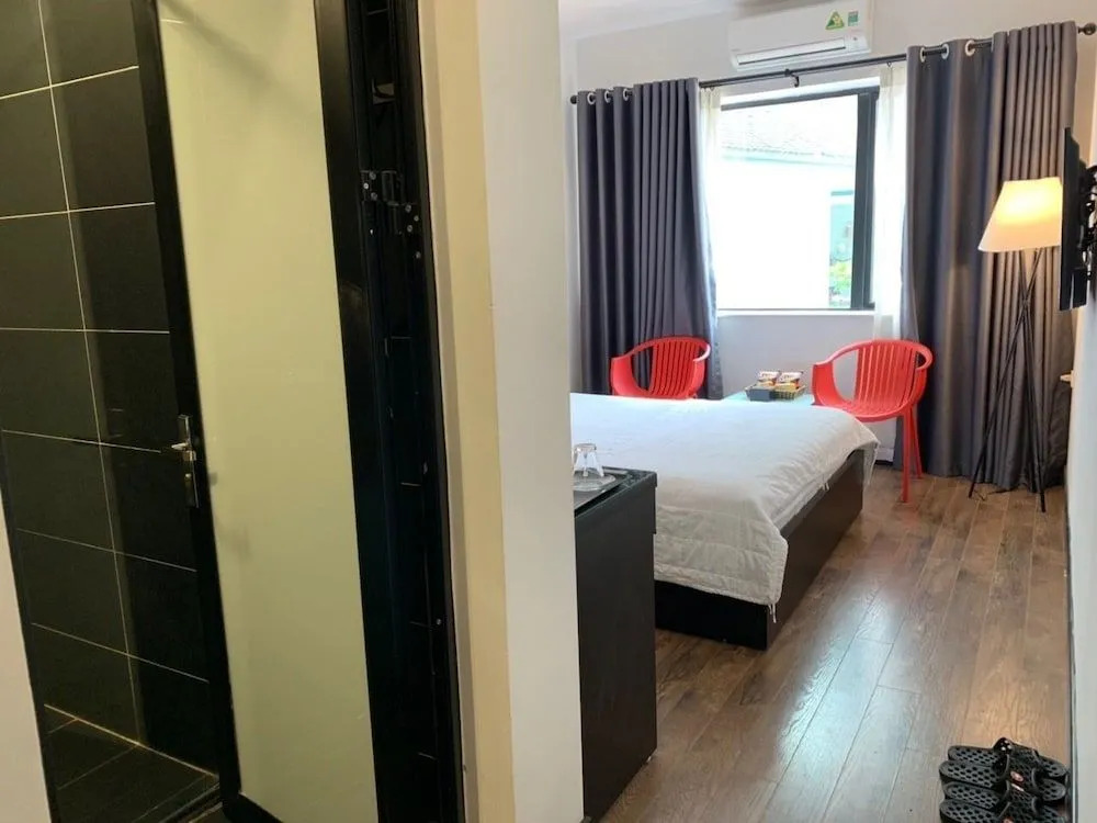 Anh Hong Hostel