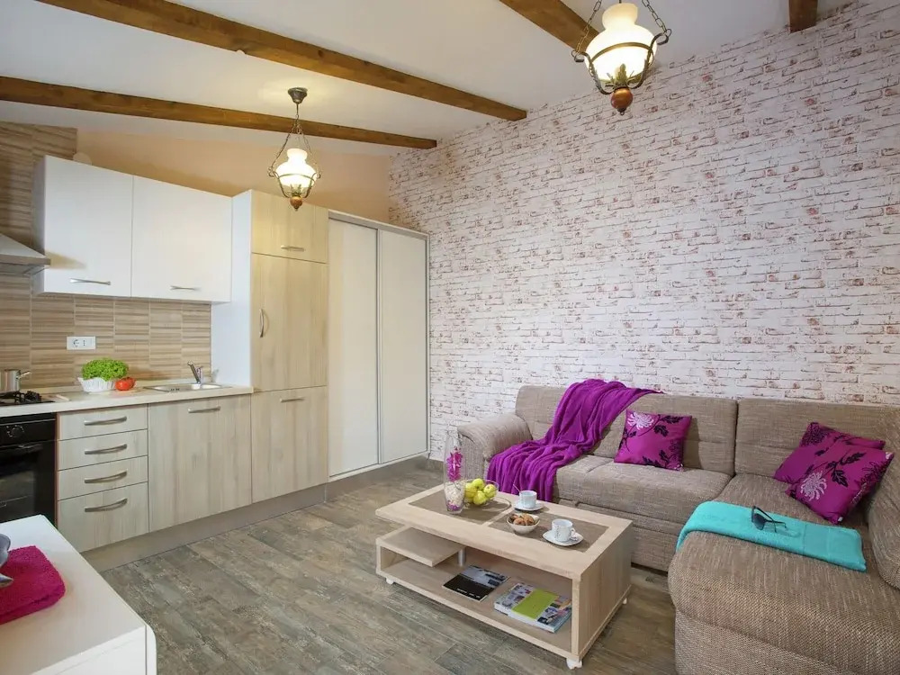 Lovely Holiday Home in Fazana With Swimming Pool