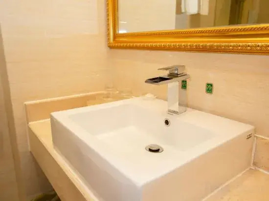 Pengcheng International Chain Hotel