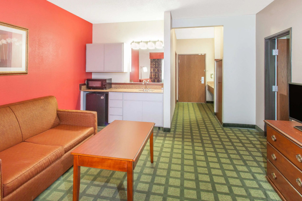Baymont by Wyndham Decatur IL North