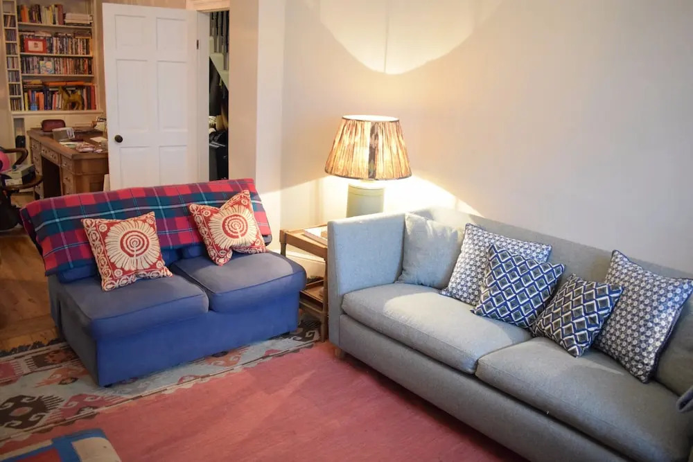 Shepherd's Bush 2 Bedroom Home