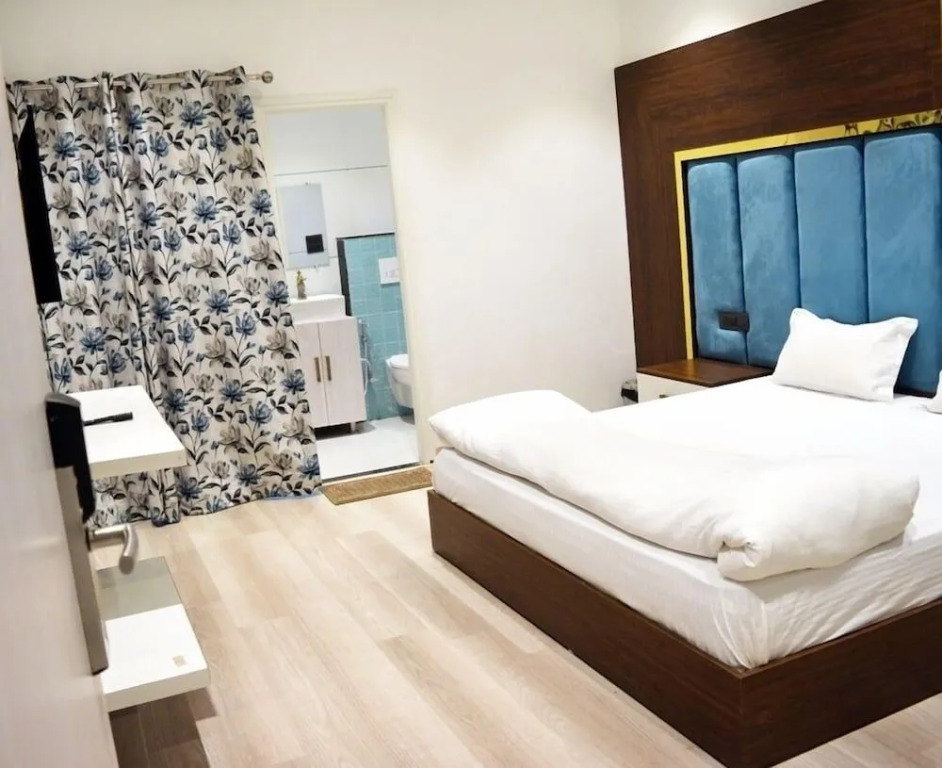 Hotel Silver Ace