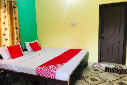 Oyo 28236 Hotel Aanandit