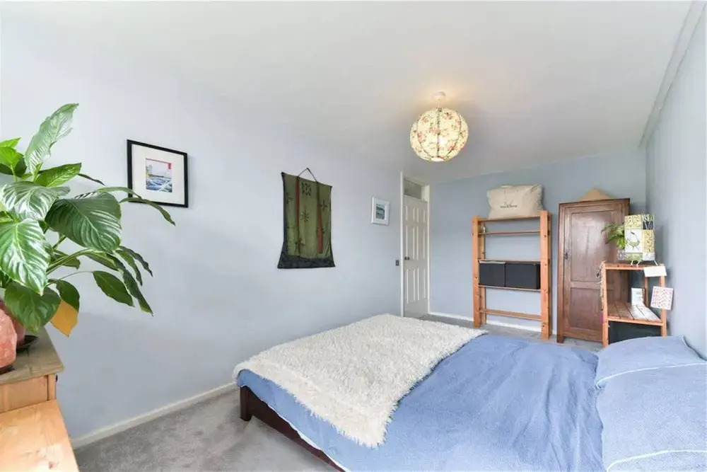 Spacious 2 Bedroom House With Balcony In Bermondsey
