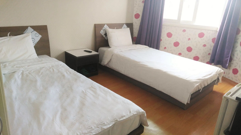 Shiny Hotel