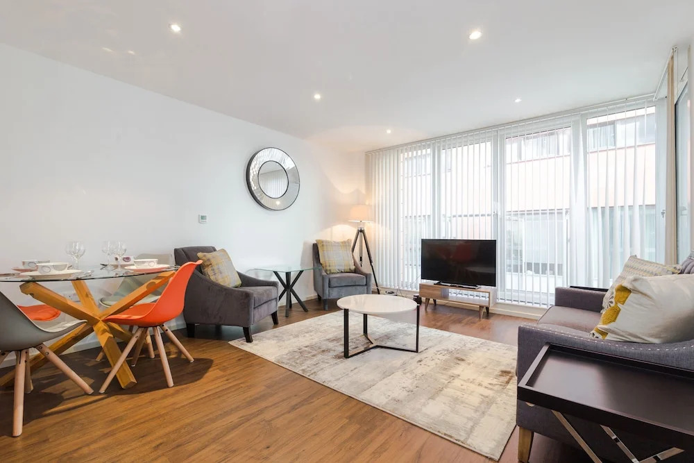 Bijou Delight by Austin David Apartments