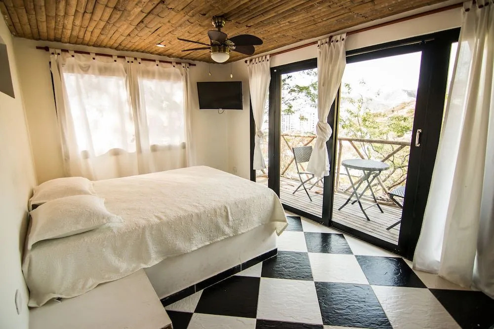 Akela Gaira Hotel