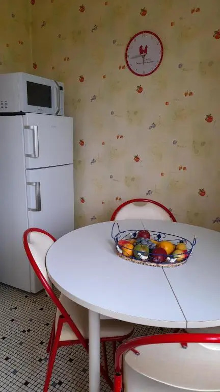 L'Opaline, Jolie Maison avec Jardin 6 pers,10km Honfleur, linge et internet inclus