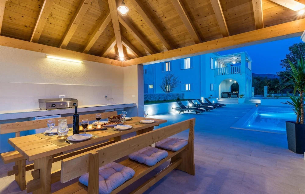 Beautiful Home In Gruda