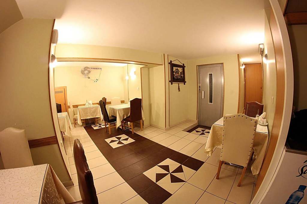 paradise hotel