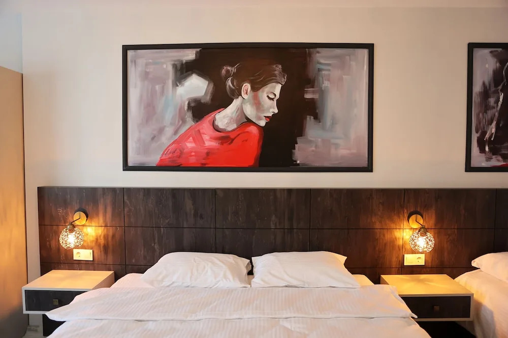 SAR-PER Hotel