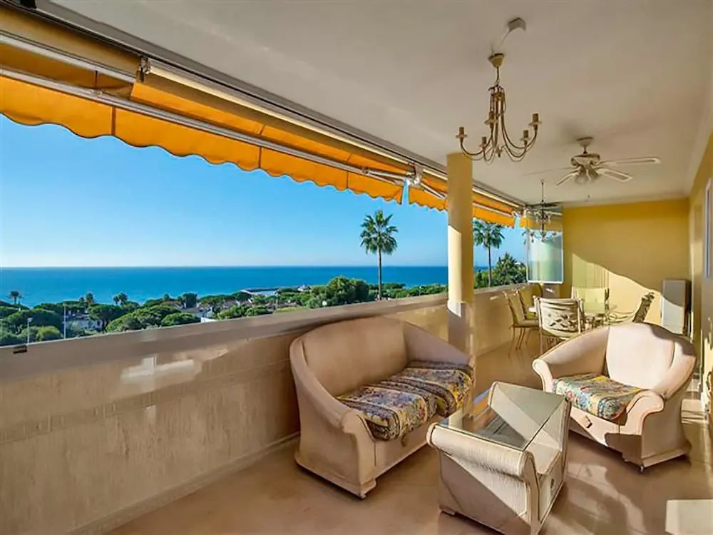 CABOPINO, Las Mimosas