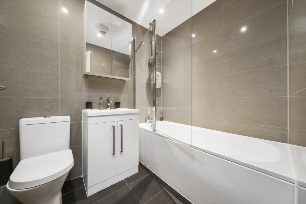 London Heathrow Living Serviced Apartments - Apt 6