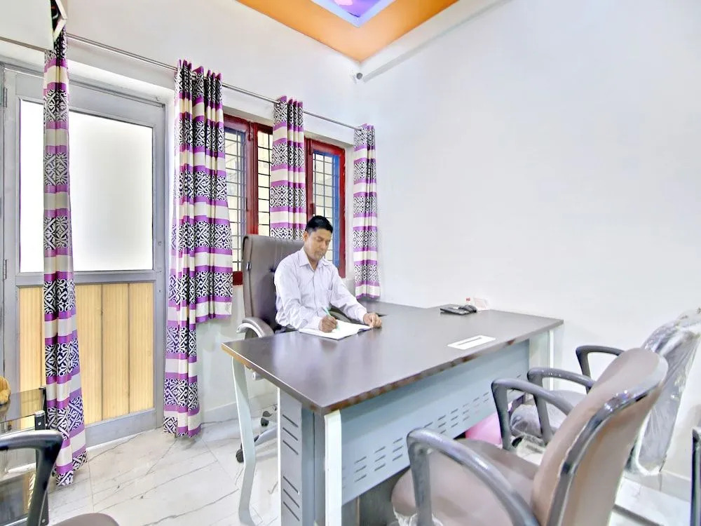 OYO Home 37509 Elegant Stay Jhajra Dehradun