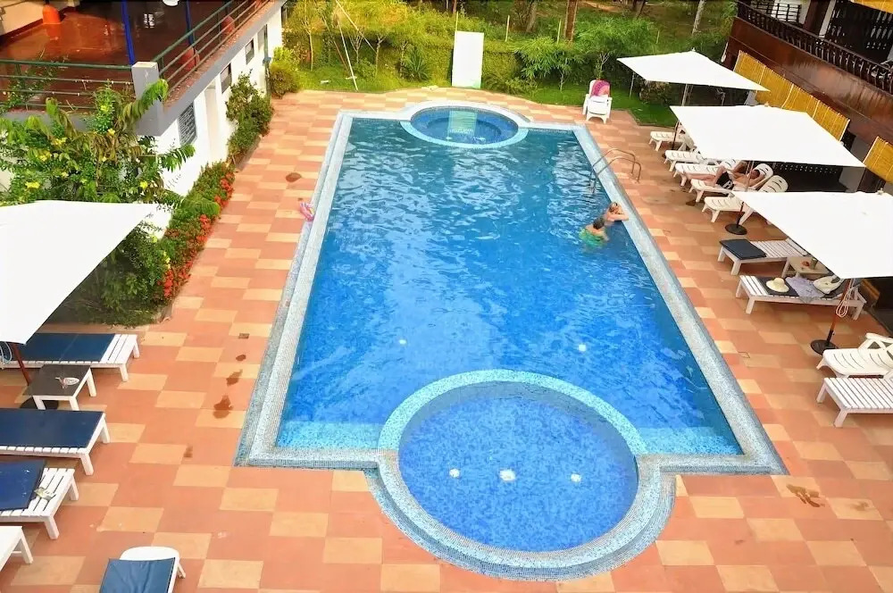 Raja Hotel