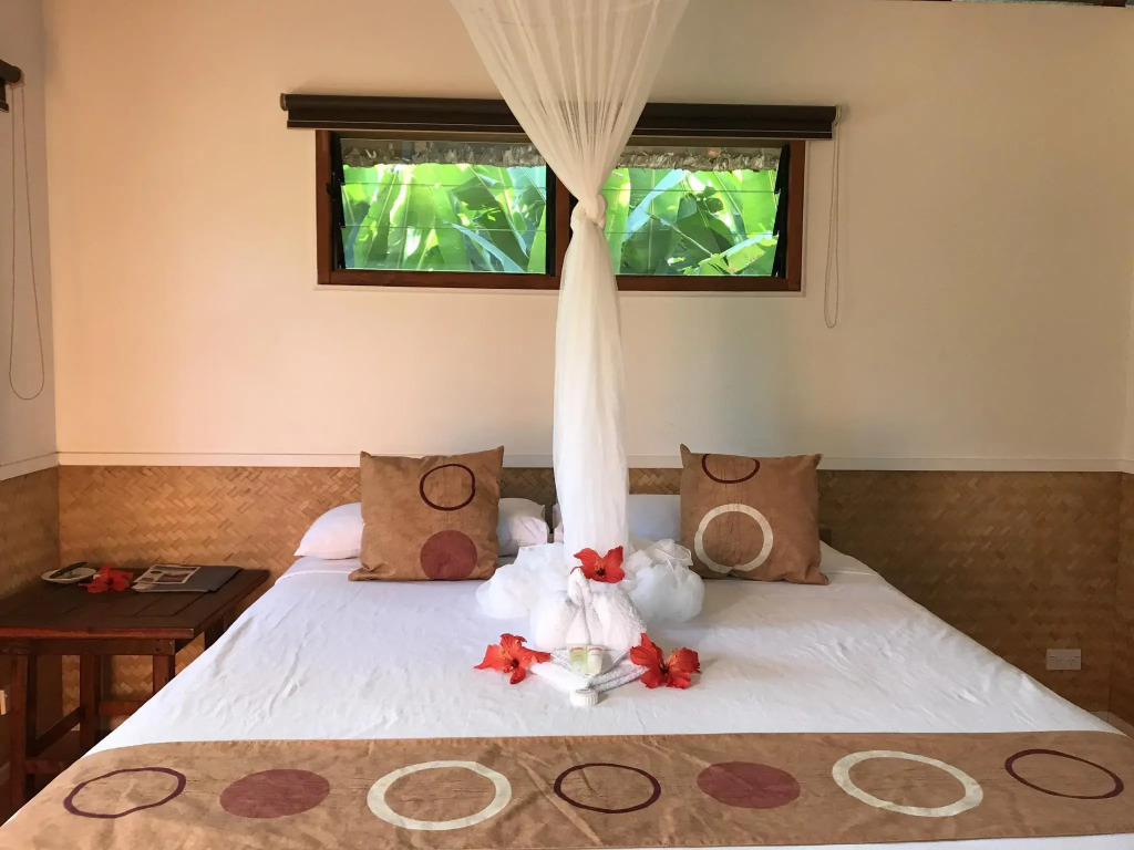 Tanna Evergreen Resort & Tours